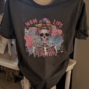 Gildan Gray Mom Life Graphic Tee